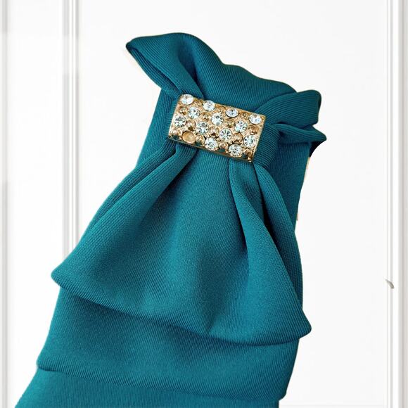 EN FOCUS Studio Bow Shoulder Sheath Cocktail Dress Size 10 in Emerald Green - Picture 9 of 9